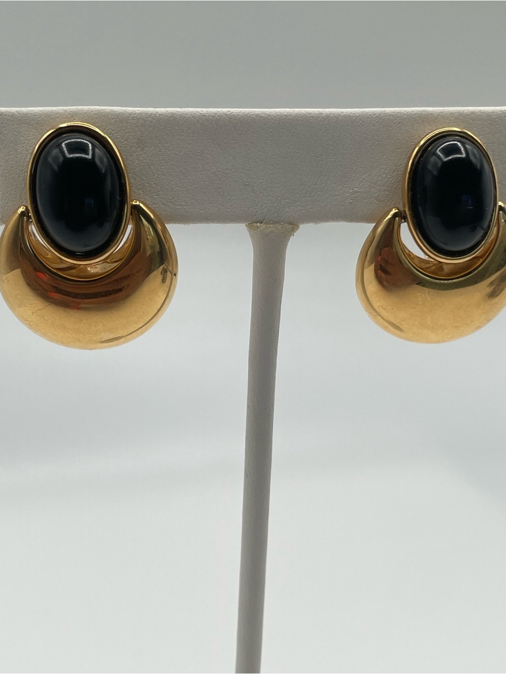 Vintage Monet Door Knocker Clip On Earrings Black Cabochon Gold Tone